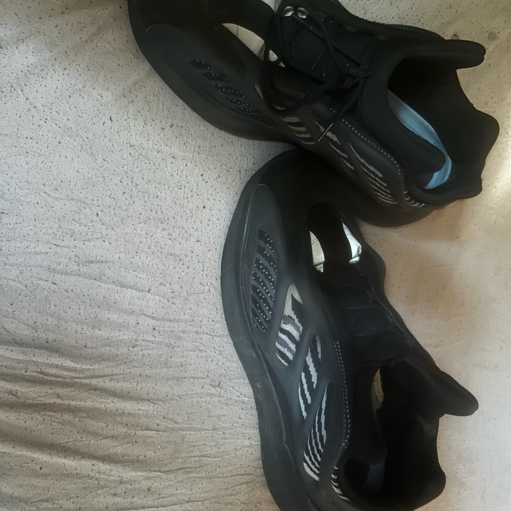 Yeezy Black Athletic Shoes